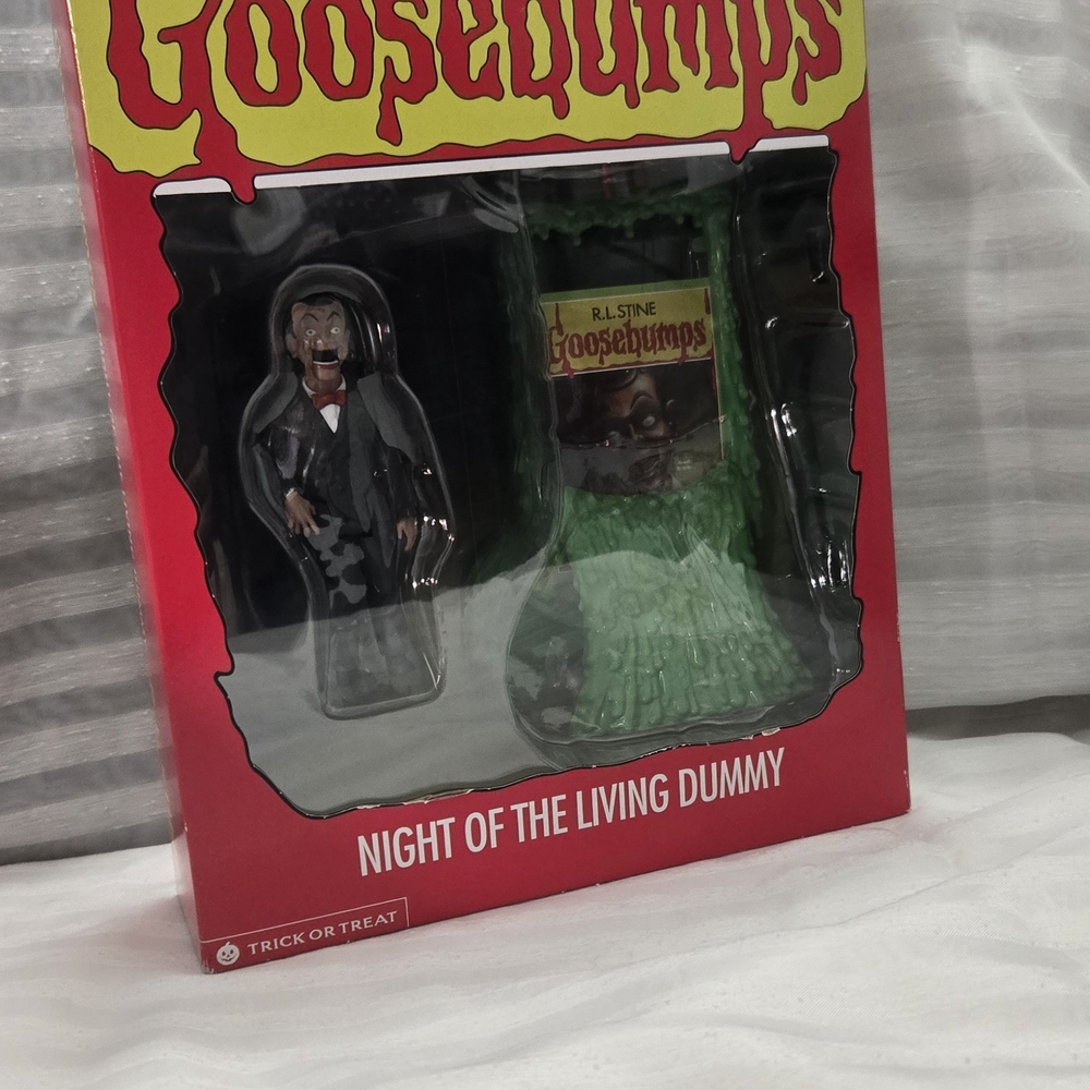 Goosebumps Night of the Living Dummy Figure Set